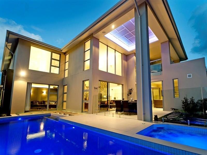 2258 Banksia Lakes Drive, Sanctuary Cove QLD 4212