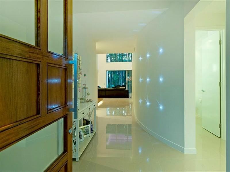 2258 Banksia Lakes Drive, Sanctuary Cove QLD 4212