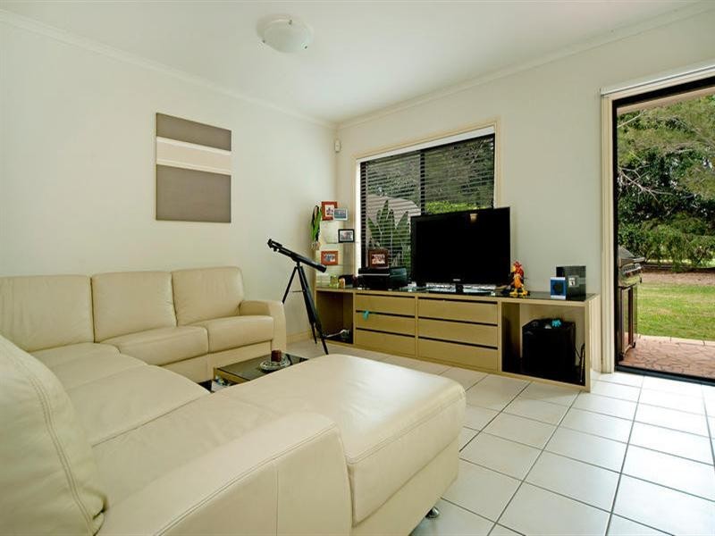 8861 Magnolia Drive, Hope Island QLD 4212