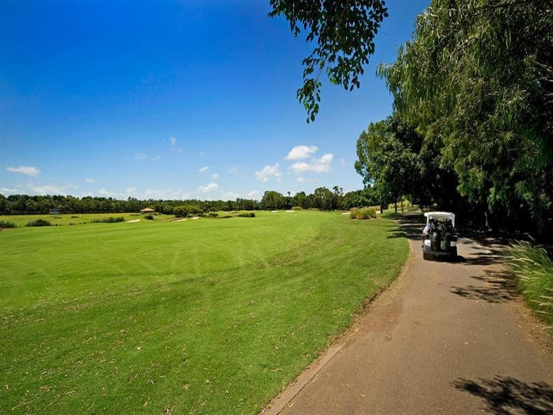 8861 Magnolia Drive, Hope Island QLD 4212