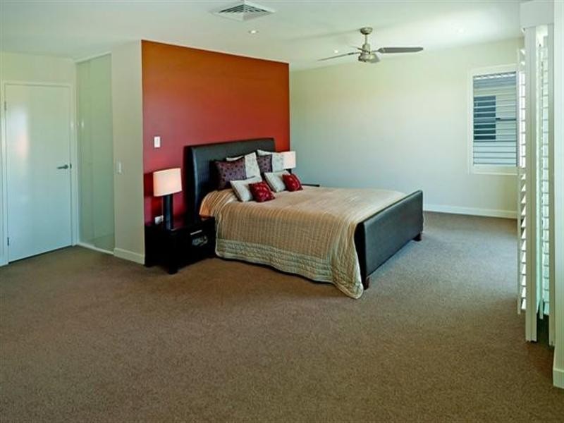 2565 Cressbrook Drive, Hope Island QLD 4212