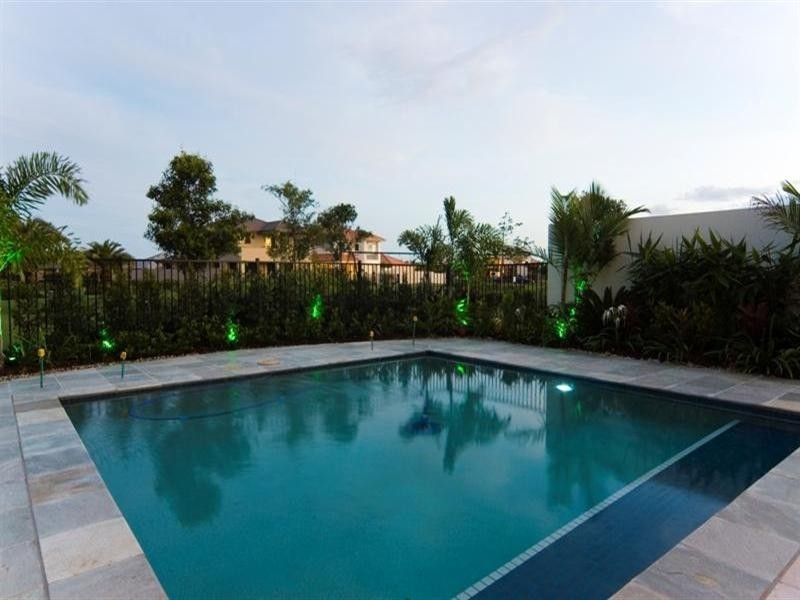 2565 Cressbrook Drive, Hope Island QLD 4212