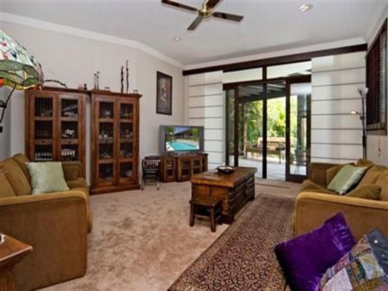 1033 Rosebank Way, Hope Island QLD 4212