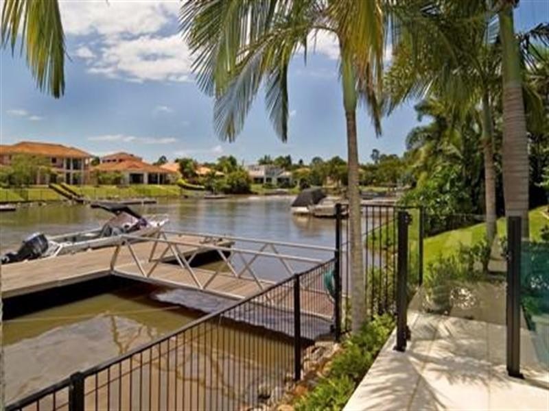 1033 Rosebank Way, Hope Island QLD 4212