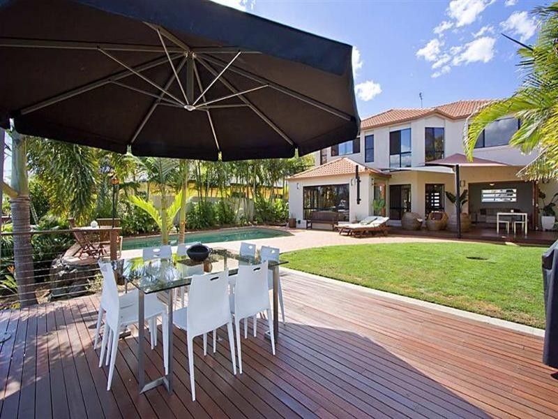 2A Champagne Boulevard, Helensvale QLD 4212