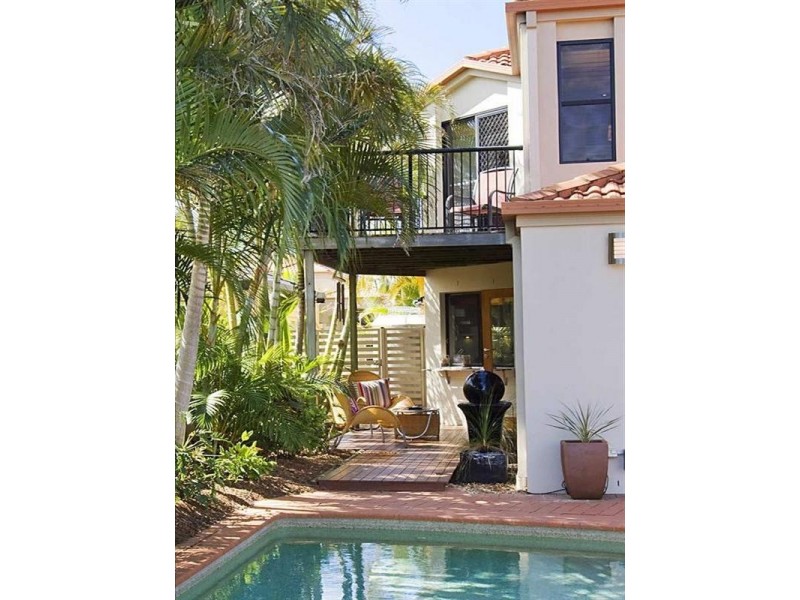 2A Champagne Boulevard, Helensvale QLD 4212