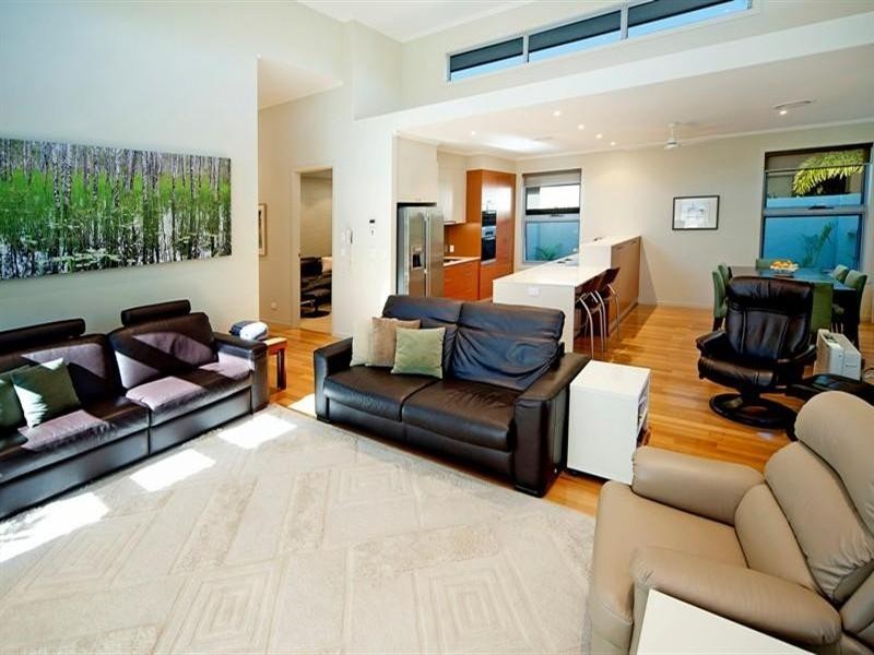 6162 Lugano Drive, Hope Island QLD 4212