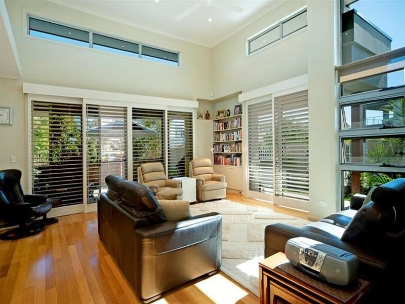 6162 Lugano Drive, Hope Island QLD 4212