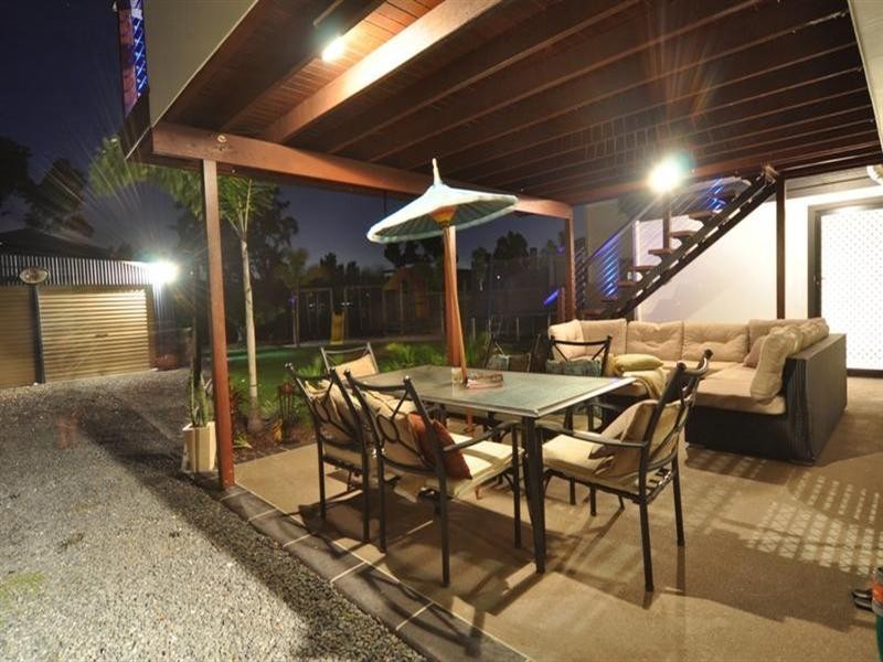 3 Buddeh Street, Hope Island QLD 4212