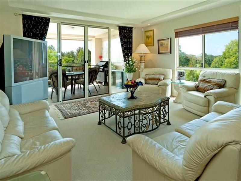 8435 Magnolia Drive East, Hope Island QLD 4212