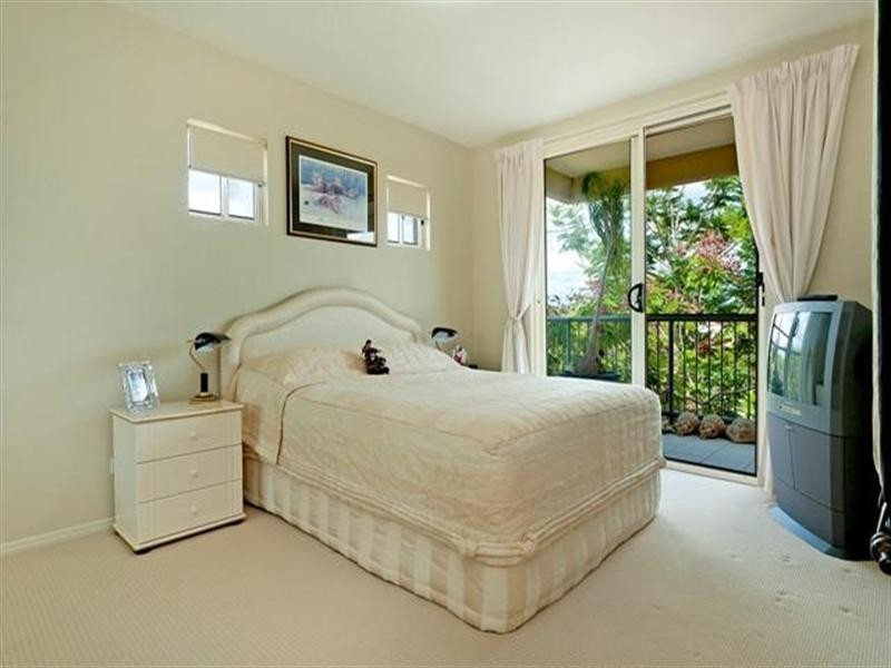 8435 Magnolia Drive East, Hope Island QLD 4212