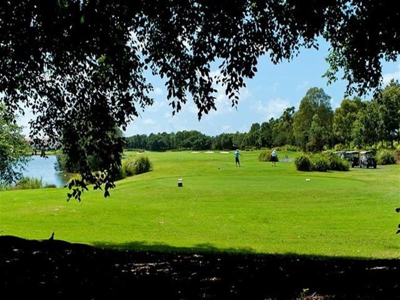 8435 Magnolia Drive East, Hope Island QLD 4212