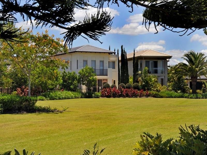 2525 Gracemere Circuit North, Hope Island QLD 4212