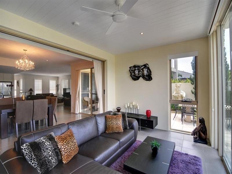 2525 Gracemere Circuit North, Hope Island QLD 4212