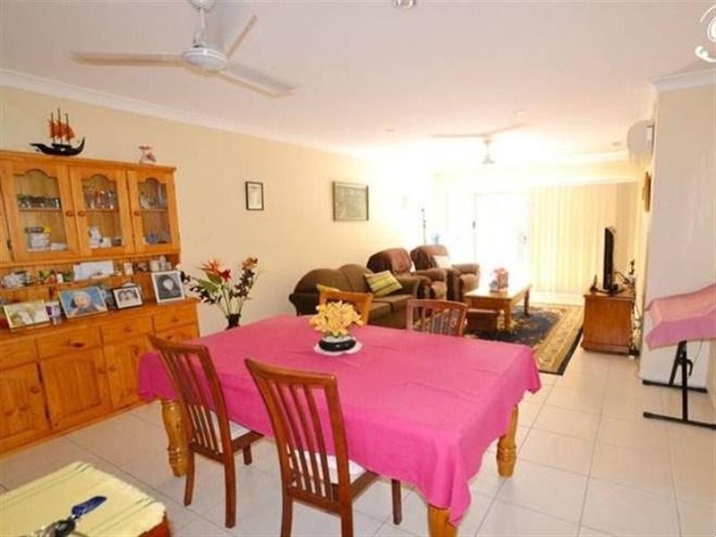 2 37 Solar Street, Beenleigh QLD 4207