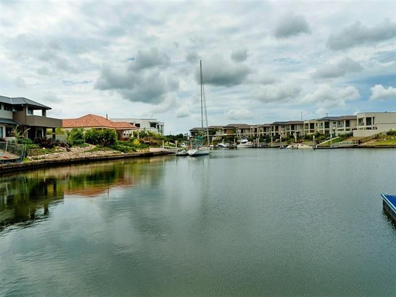 2223 Taromeo Court, Hope Island QLD 4212