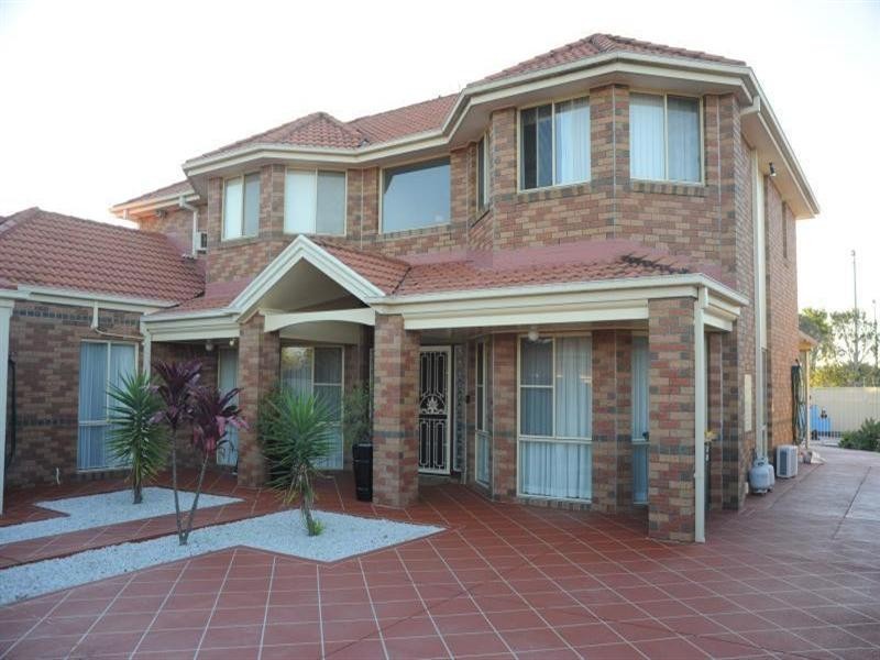 22 Audrey Avenue, Helensvale QLD 4212