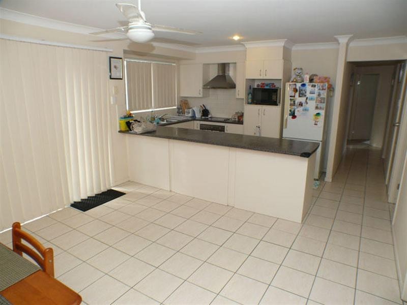 26 Lake Manchester Street, Logan Reserve QLD 4133