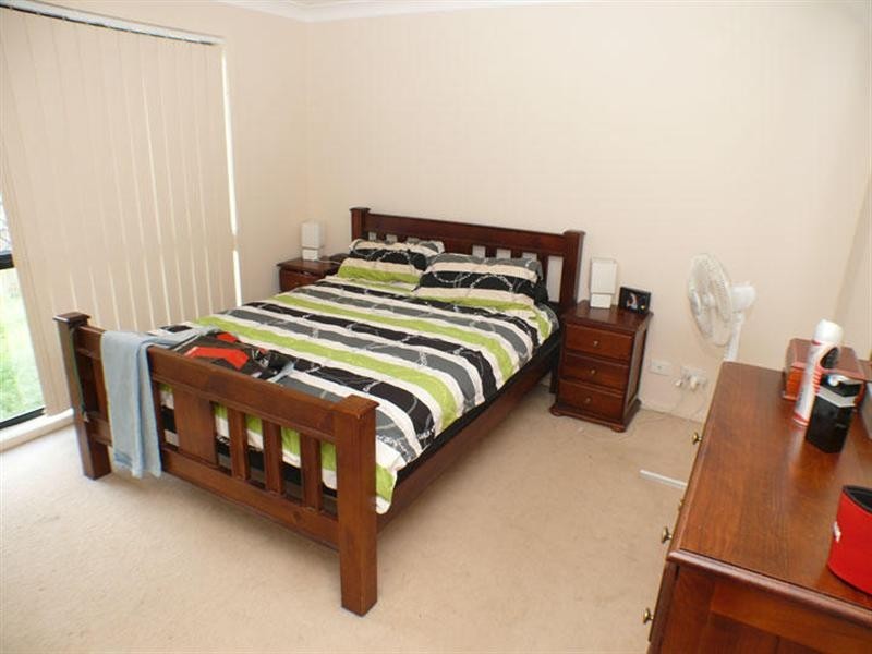 26 Lake Manchester Street, Logan Reserve QLD 4133