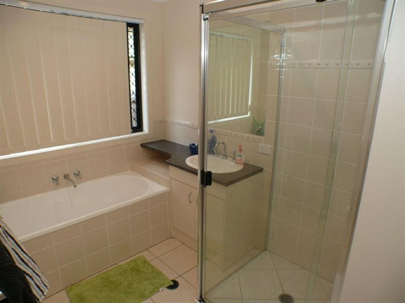 26 Lake Manchester Street, Logan Reserve QLD 4133