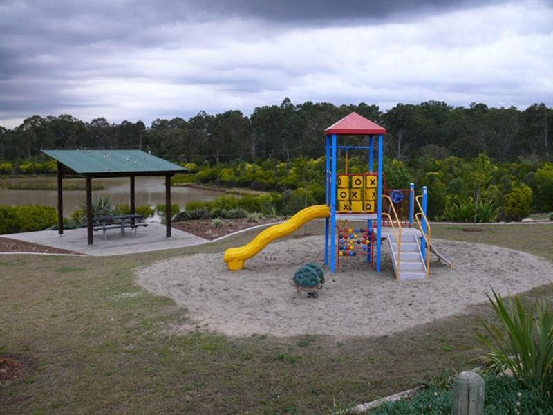 26 Lake Manchester Street, Logan Reserve QLD 4133