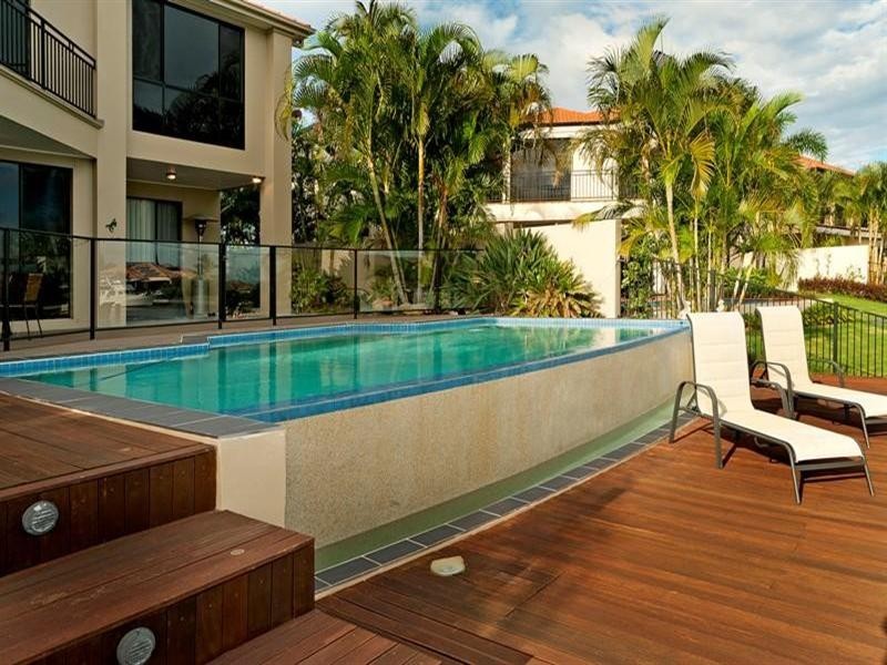 14 Windchimes Way, Hope Island QLD 4212