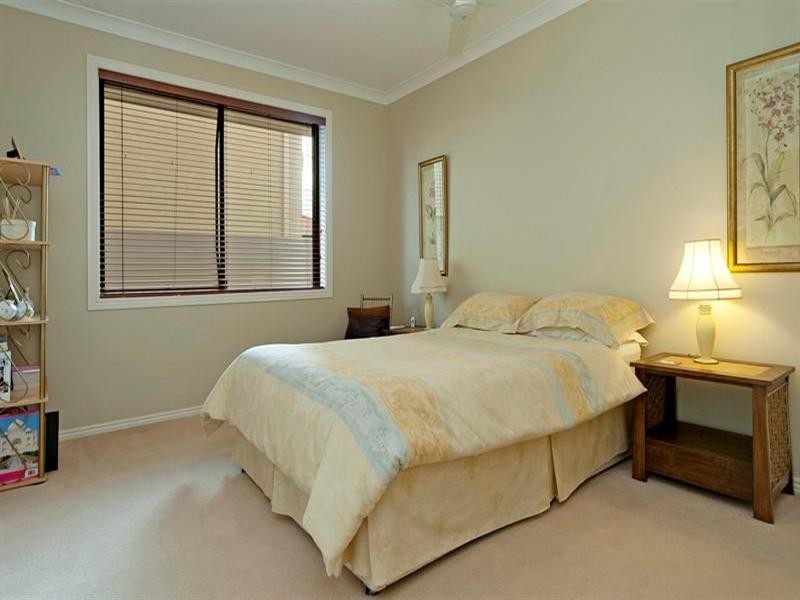 14 Windchimes Way, Hope Island QLD 4212