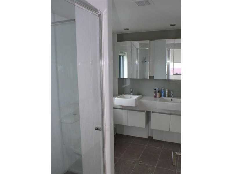 28 Bayview Street, Runaway Bay QLD 4216