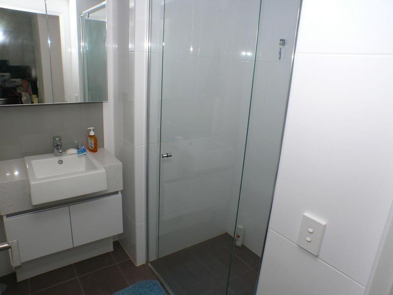 28 Bayview Street, Runaway Bay QLD 4216