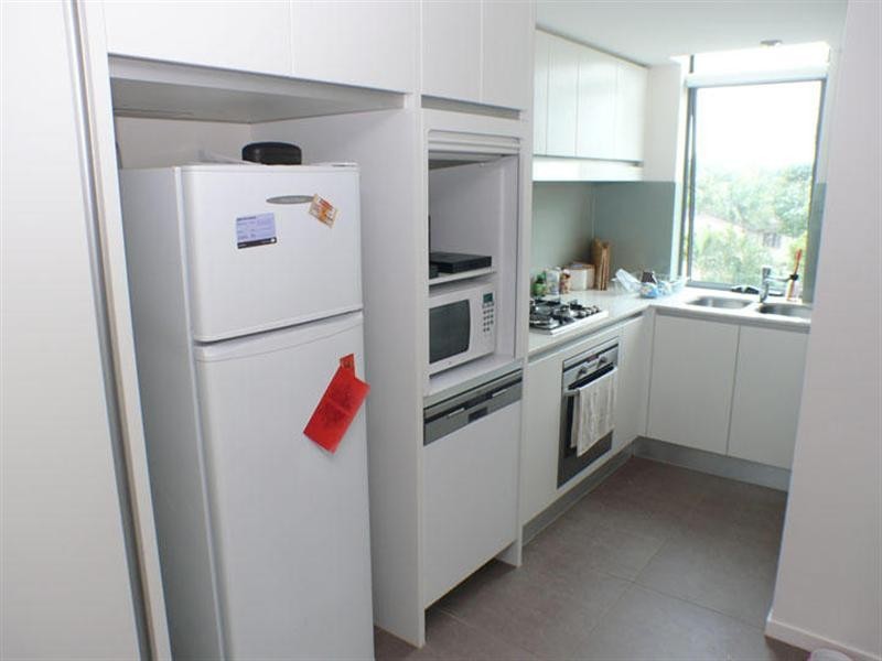 28 Bayview Street, Runaway Bay QLD 4216