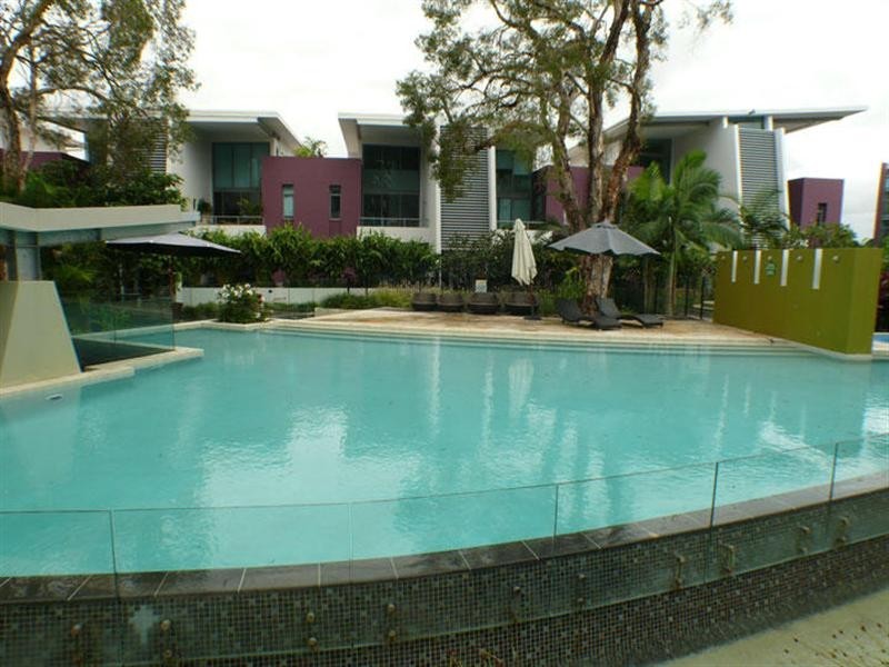 28 Bayview Street, Runaway Bay QLD 4216