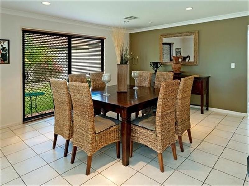 4 Parkwater Terrace, Helensvale QLD 4212