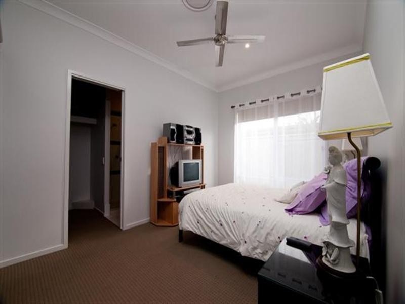 5 Riverlinks Blvd East, Helensvale QLD 4212