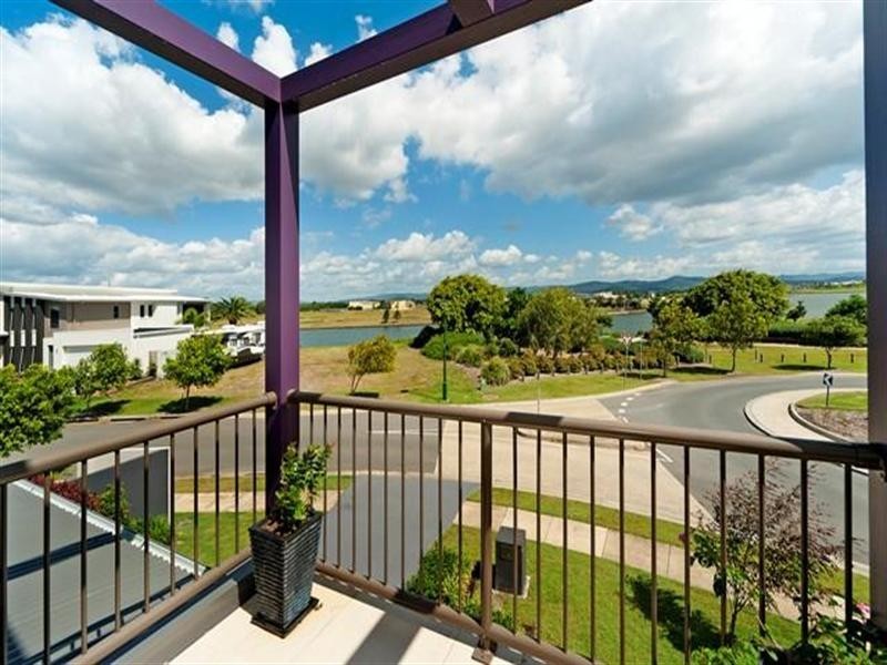 15 Palladium Boulevard, Hope Island QLD 4212