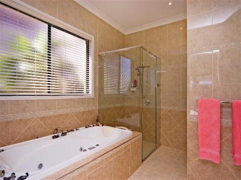 2162 Beaufort Way, Hope Island QLD 4212