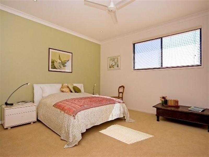 2162 Beaufort Way, Hope Island QLD 4212