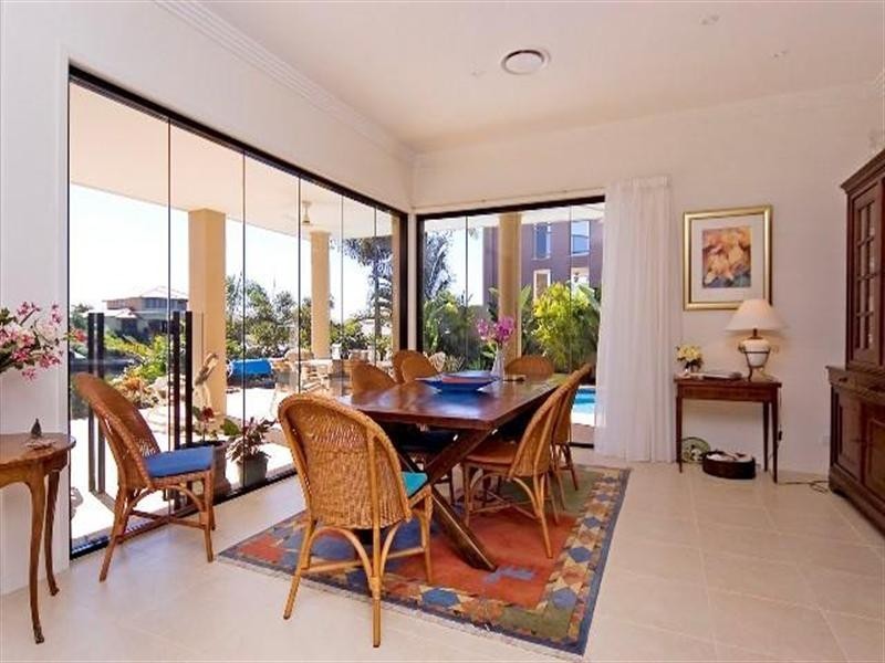 2162 Beaufort Way, Hope Island QLD 4212