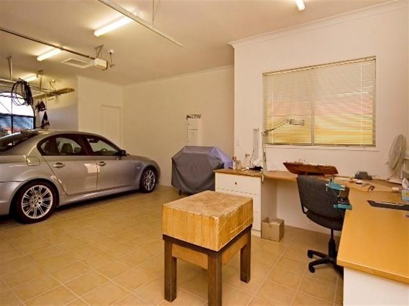 2162 Beaufort Way, Hope Island QLD 4212