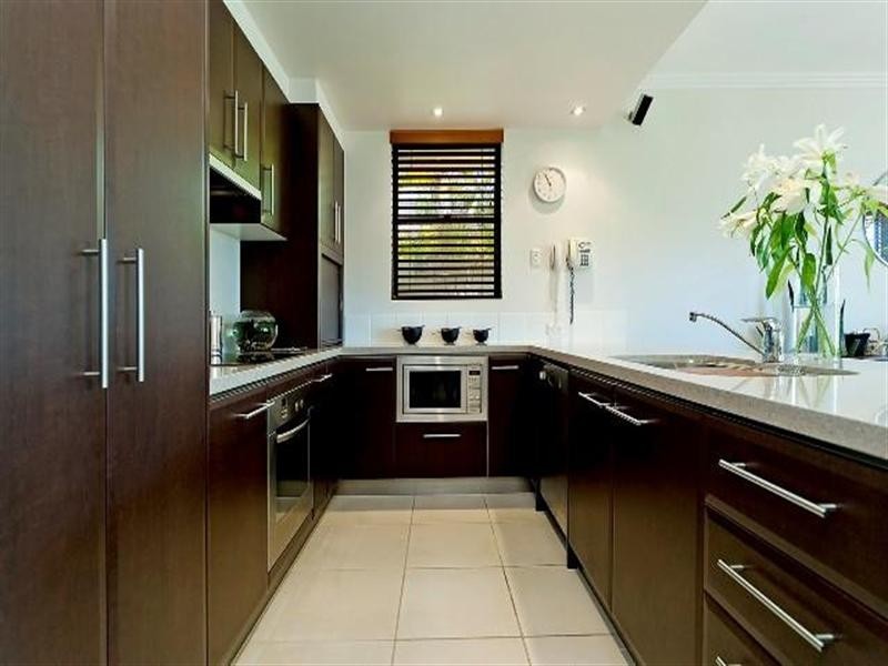 2358 Belmont Court East, Hope Island QLD 4212