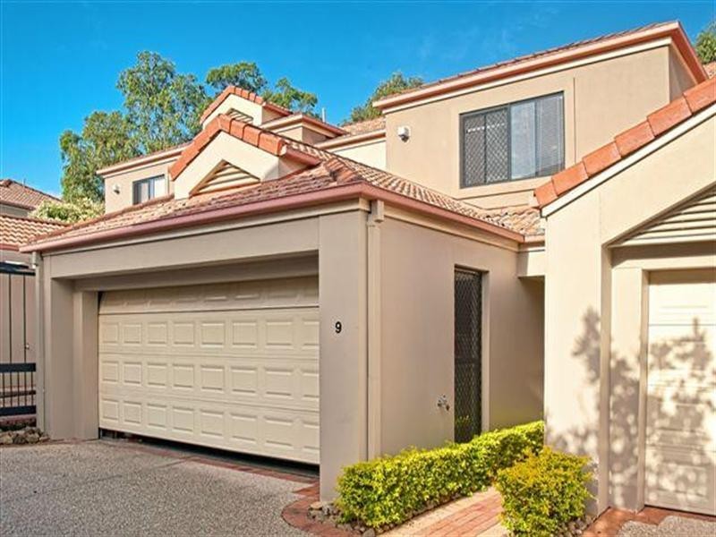 267 Ashmore Road, Benowa QLD 4217