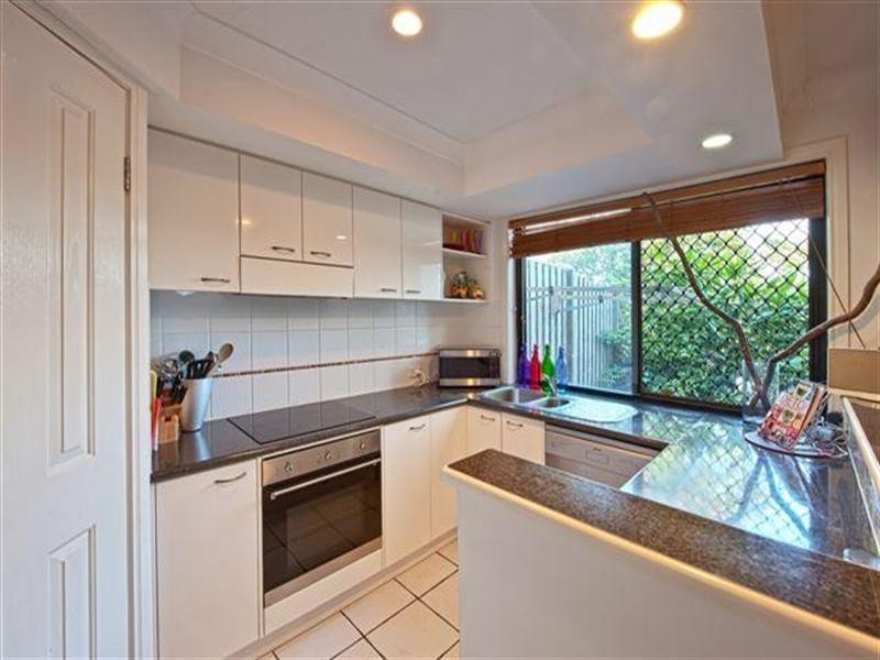 267 Ashmore Road, Benowa QLD 4217