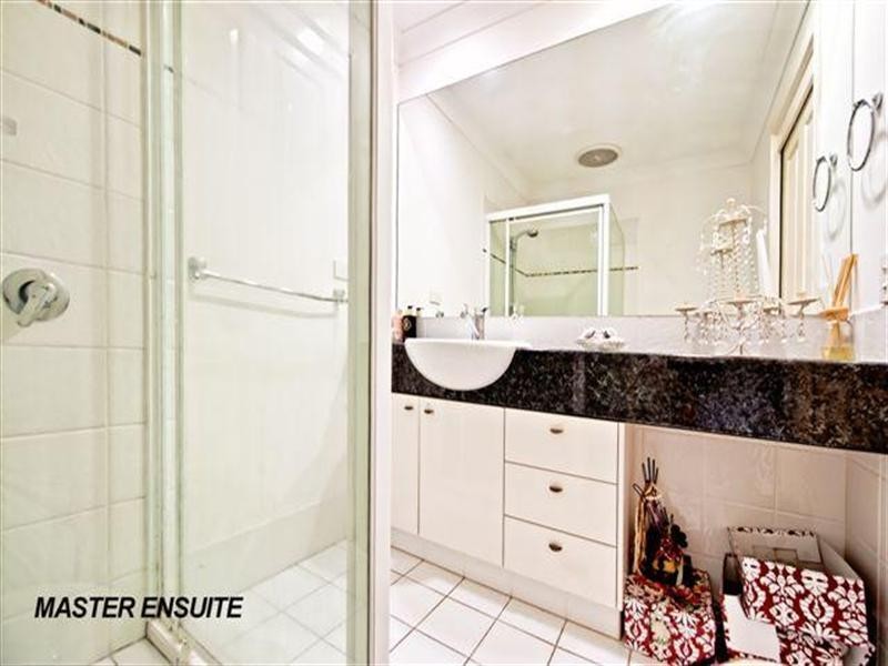 267 Ashmore Road, Benowa QLD 4217