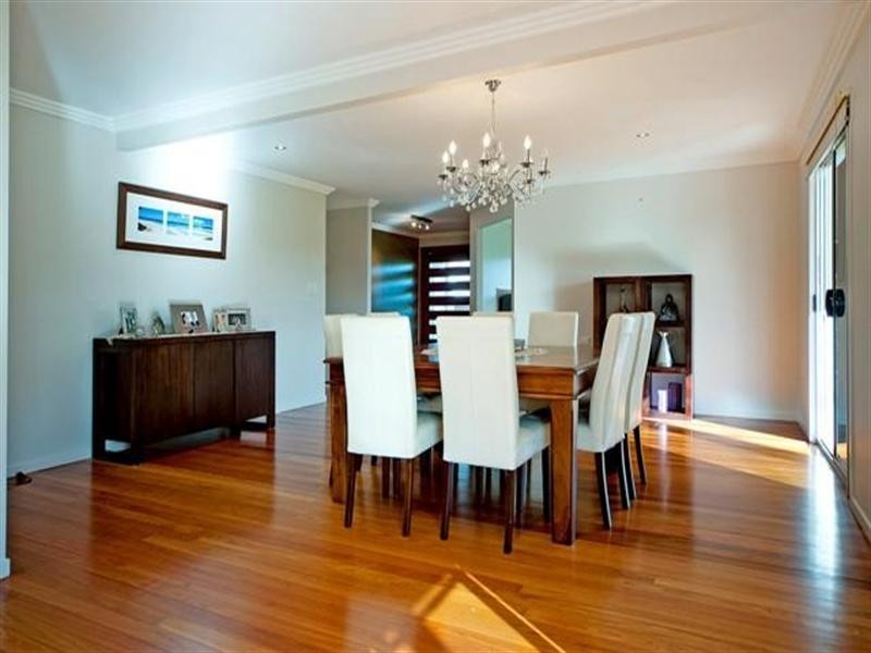 2 Dunnes Avenue, Hope Island QLD 4212