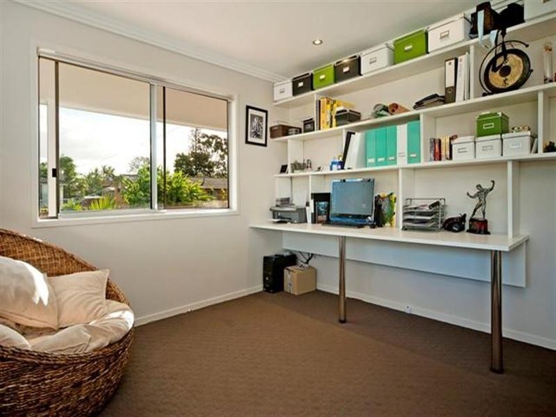 2 Dunnes Avenue, Hope Island QLD 4212