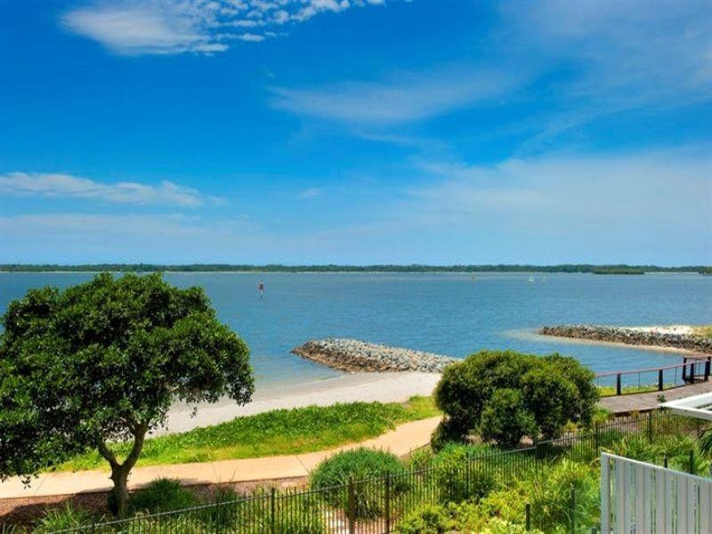 7206/323 Bayview Street, Hollywell QLD 4216