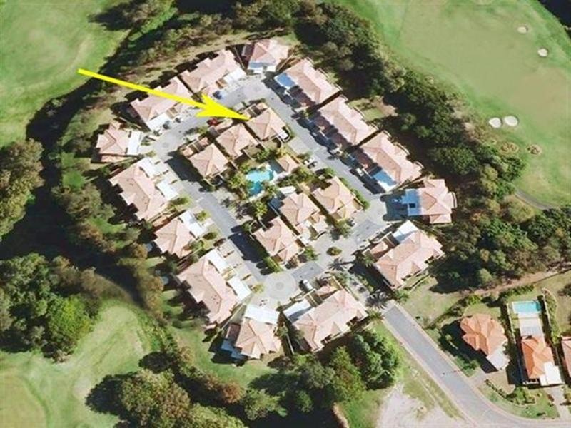 8896 Magnolia Drive East, Hope Island QLD 4212