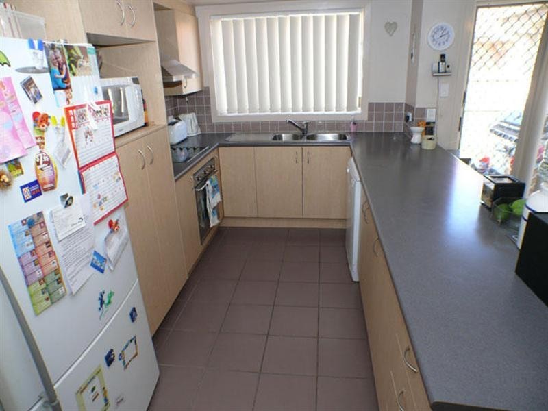 16 Lake Manchester Street, Logan Reserve QLD 4133