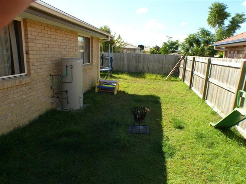 16 Lake Manchester Street, Logan Reserve QLD 4133