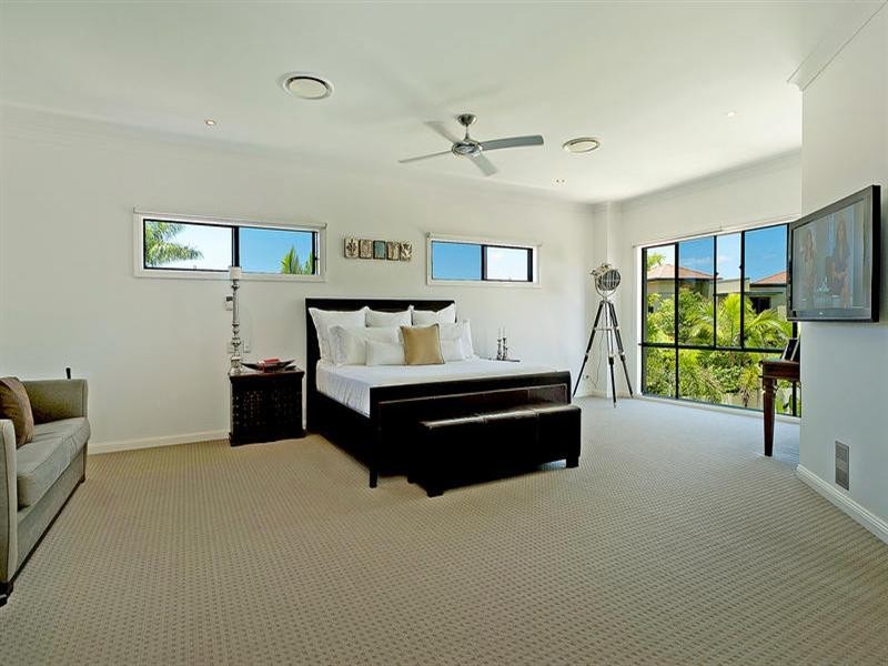 1624 Rosebank Way West, Hope Island QLD 4212