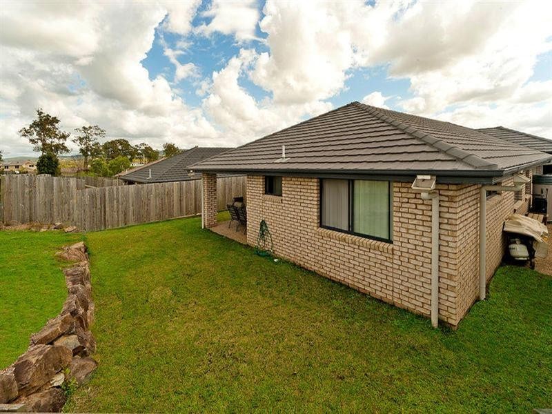 35 Jasmine Circuit, Ormeau QLD 4208